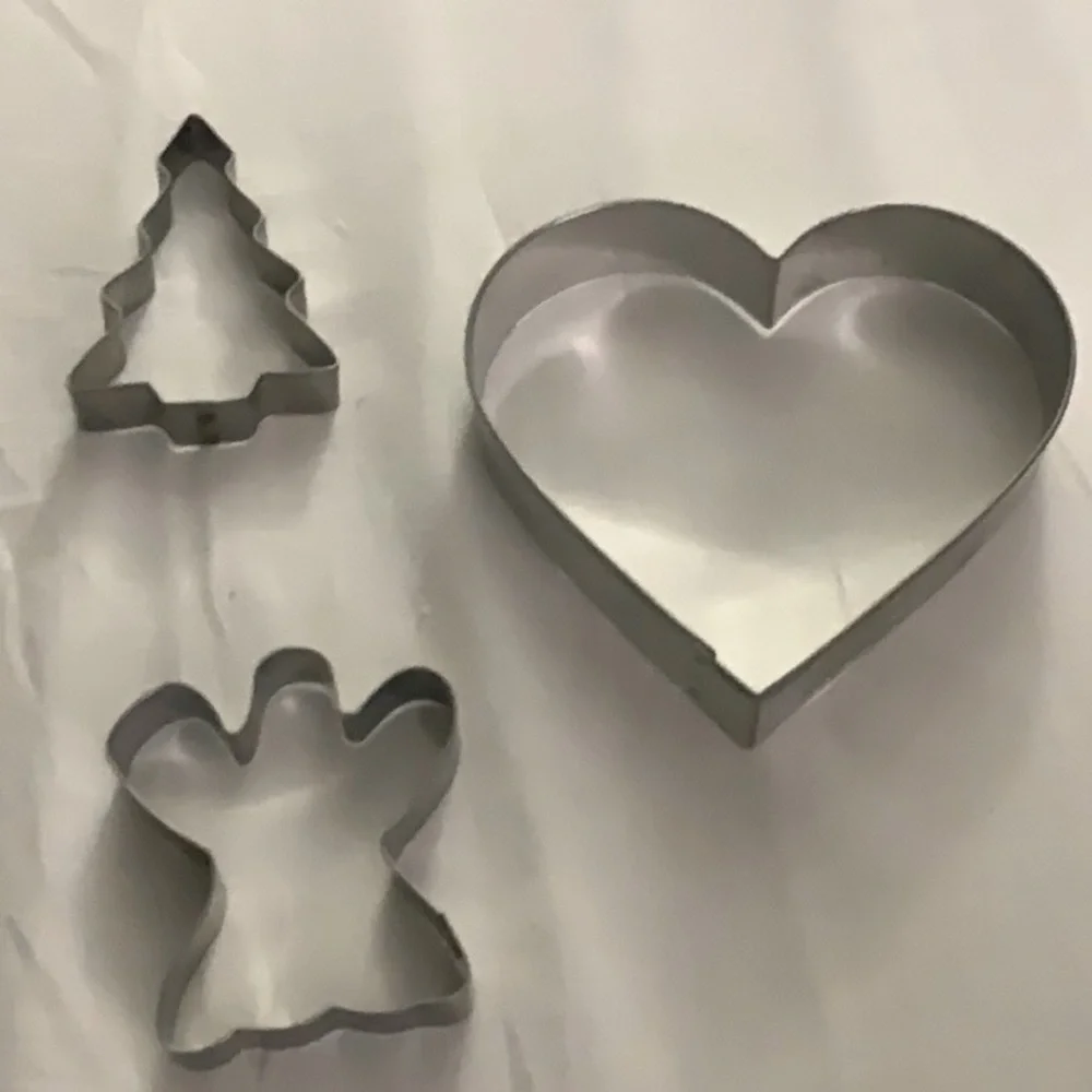 Vintage 4’ Heart, Mini 3’ Tree & Ghost Cookie Cutters EUC